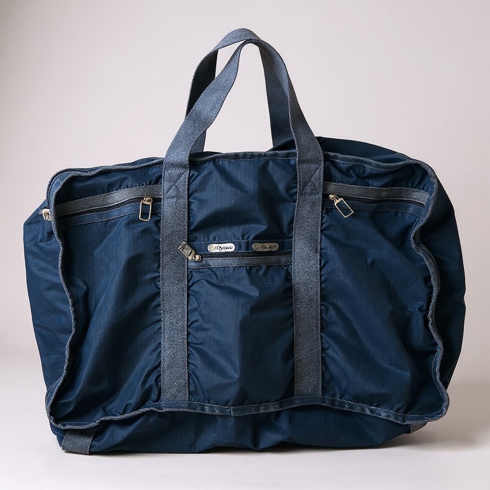 VINTAGE Lesportsac X-Large Travel Bag Dark Blue Weekender Carry-on Suitcase